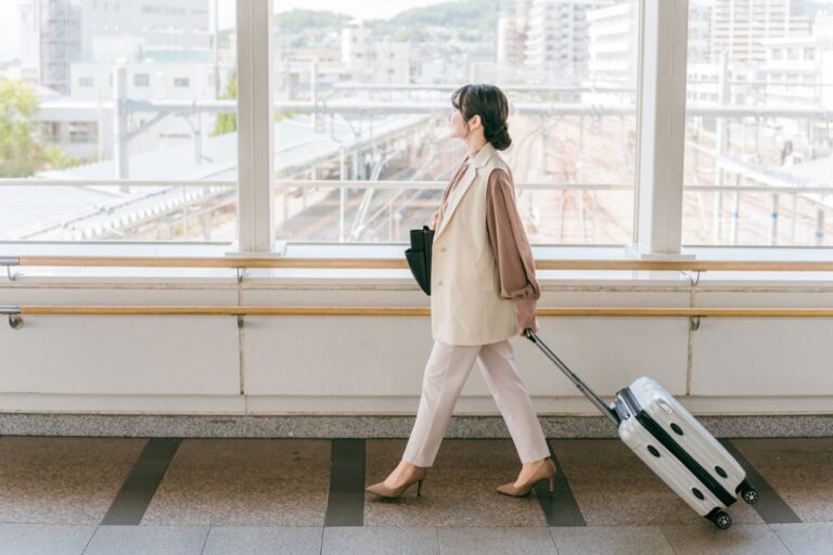 地方在住でもできる｜出張するイメージ