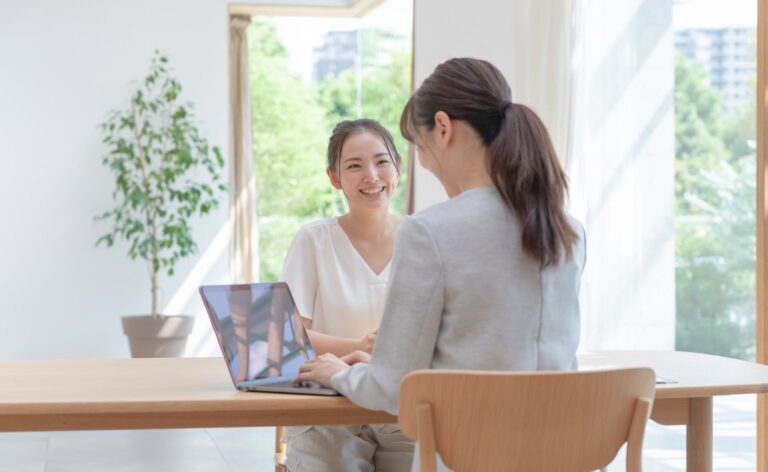 未経験から始める前向きな女性